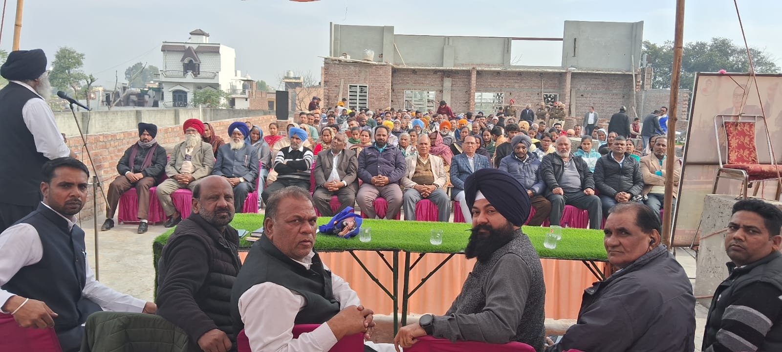 बहुजन समाज पार्टी ने अनख जगाओ कार्यकर्ता शिखर सम्मेलन का आयोजन किया.